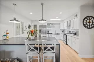 Photo #2: 6292575 Listing