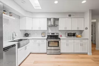 Photo #6: 6292575 Listing