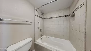 Photo #6: 6292612 Listing