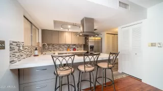 Photo #3: 6292684 Listing