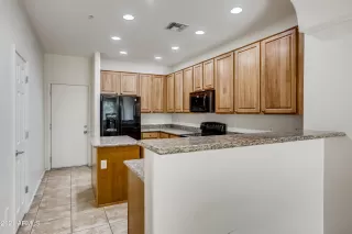 Photo #3: 6292983 Listing