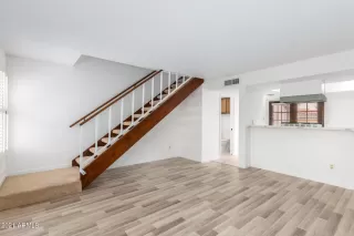 Photo #2: 6292991 Listing