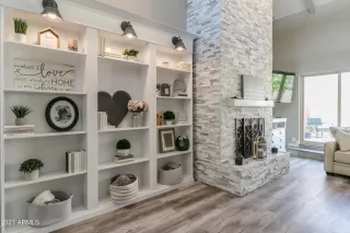 Photo #4: 6293068 Listing