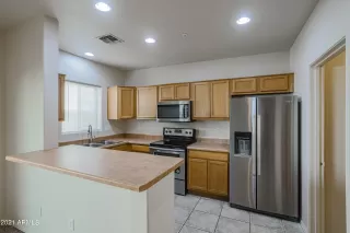 Photo #5: 6293309 Listing 