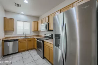 Photo #6: 6293309 Listing 