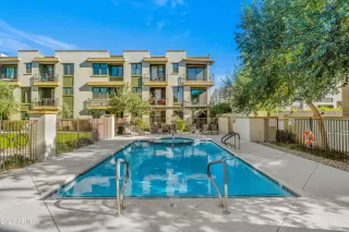 Photo #2: 6293358 Listing