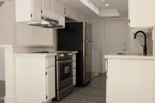 Photo #2: 6293393 Listing 