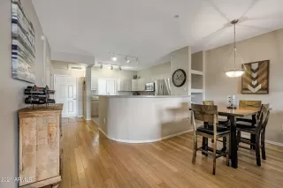 Photo #6: 6293505 Listing