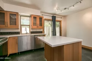 Photo #5: 6293519 Listing