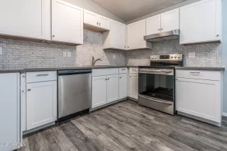 Photo #3: 6293753 Listing