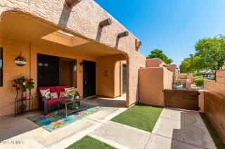 Photo #2: 6293829 Listing 