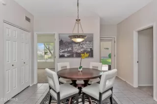 Photo #4: 6293835 Listing