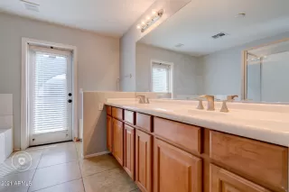 Photo #6: 6293941 Listing 