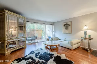 Photo #4: 6294015 Listing