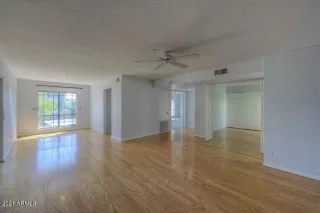 Photo #3: 6294047 Listing