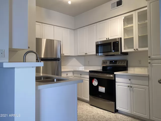 MLS: 6294262 Condo For Sale