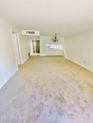 Photo #4: 6294273 Listing