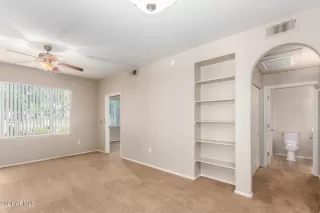 Photo #5: 6294415 Listing