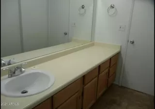 Photo #5: 6294454 Listing