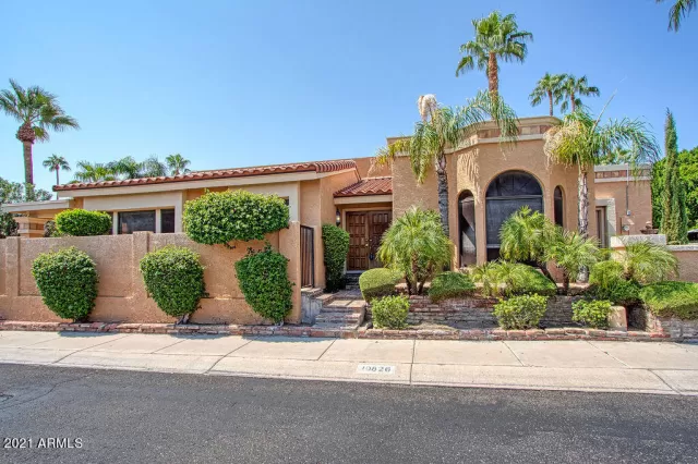 MLS: 6294563 Condo For Sale