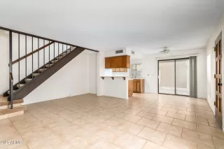 Photo #2: 6294657 Listing