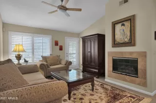 Photo #5: 6294689 Listing