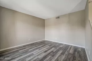 Photo #3: 6294986 Listing