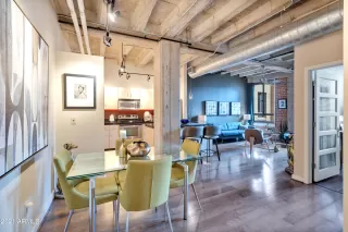 Photo #4: 6295030 Listing