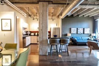 Photo #5: 6295030 Listing