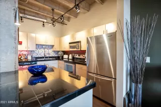 Photo #6: 6295030 Listing