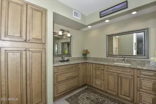 Photo #2: 6295032 Listing