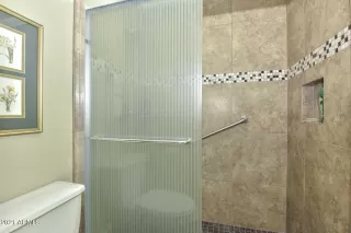 Photo #3: 6295032 Listing