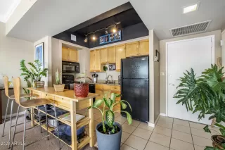 Photo #2: 6295122 Listing