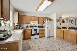 Photo #5: 6295797 Listing