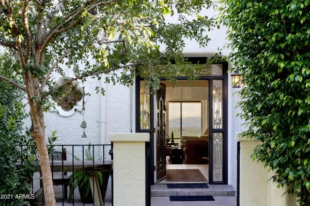 MLS: 6295856 Condo For Sale