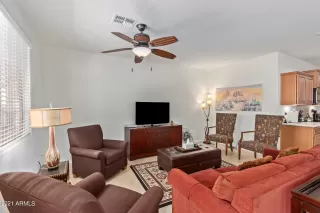 Photo #6: 6295860 Listing