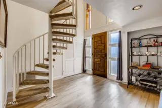 Photo #2: 6295986 Listing