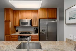 Photo #6: 6296165 Listing