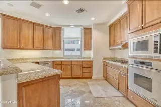 Photo #2: 6296175 Listing 