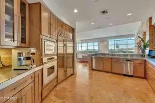 Photo #4: 6296237 Listing