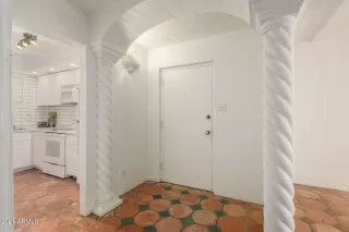 Photo #2: 6296240 Listing