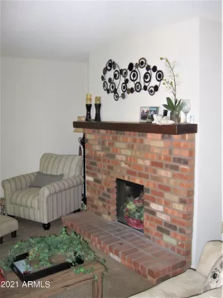 Photo #5: 6296296 Listing