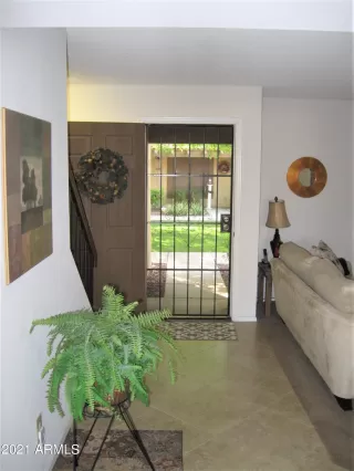 Photo #6: 6296296 Listing