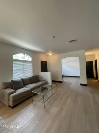 Photo #3: 6296376 Listing 