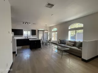 Photo #6: 6296376 Listing 