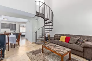 Photo #2: 6296481 Listing