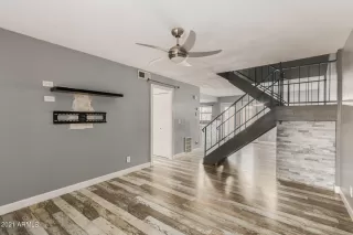 Photo #4: 6296610 Listing