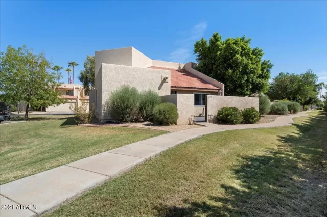 MLS: 6296912 Condo For Sale