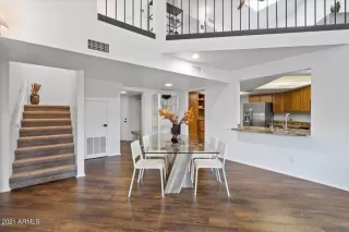 Photo #4: 6296912 Listing