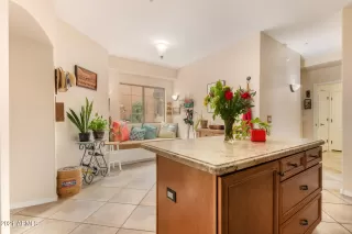 Photo #4: 6296926 Listing